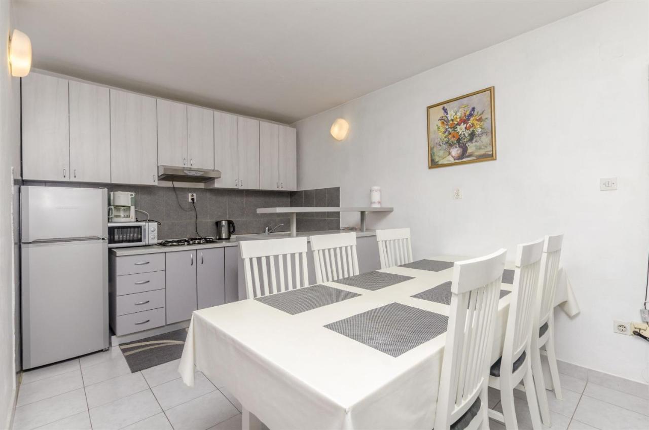 Apartments Ercegovic Рогозниця Екстер'єр фото