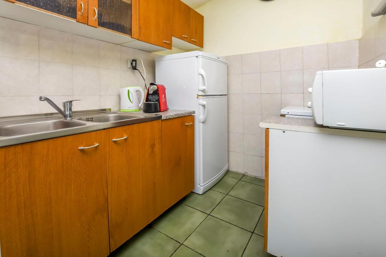 Apartments Ercegovic Рогозниця Екстер'єр фото