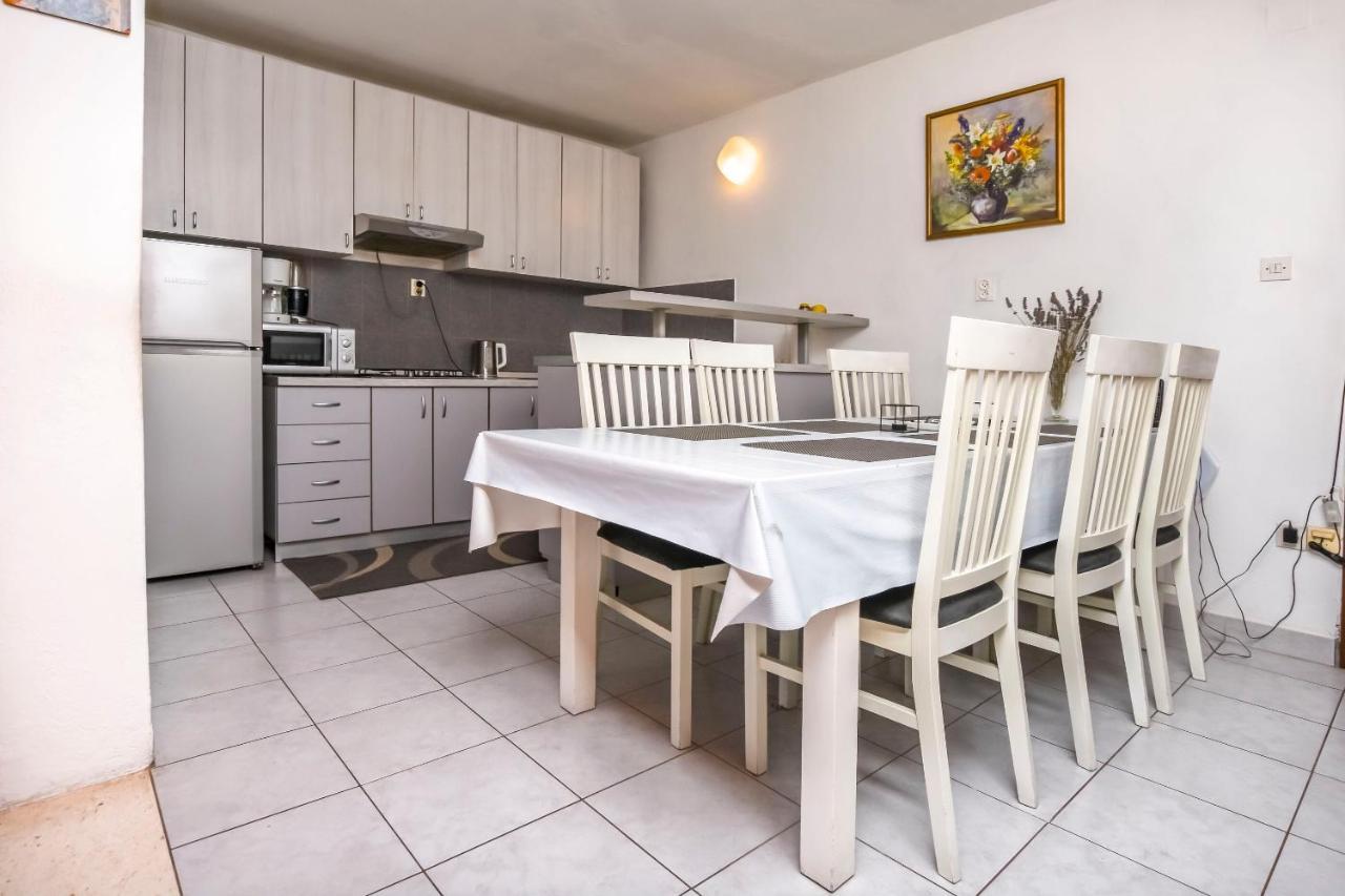 Apartments Ercegovic Рогозниця Екстер'єр фото
