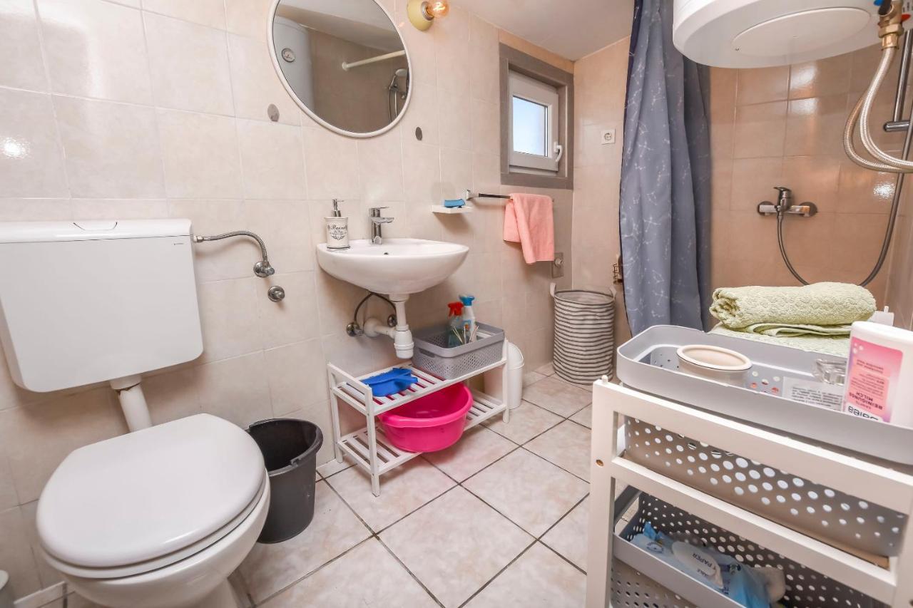 Apartments Ercegovic Рогозниця Екстер'єр фото