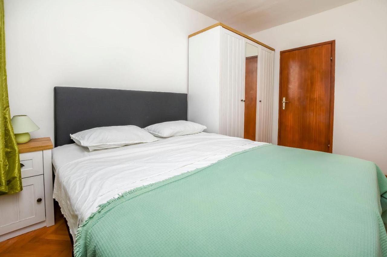 Apartments Ercegovic Рогозниця Екстер'єр фото