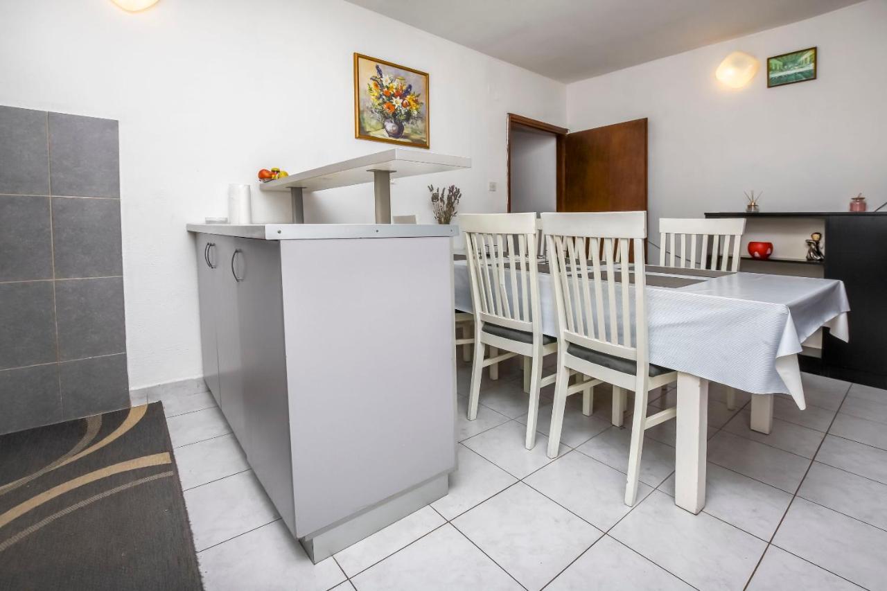 Apartments Ercegovic Рогозниця Екстер'єр фото